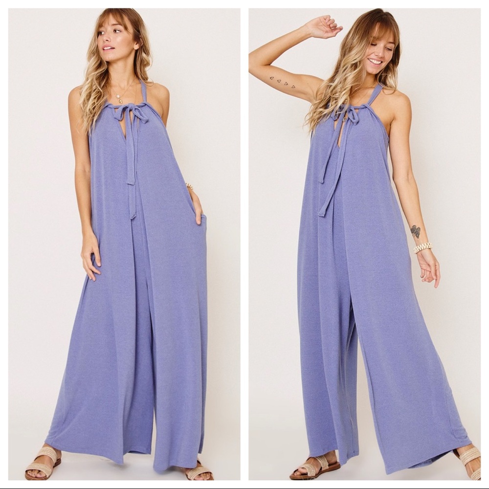 12 ✨Most Fabulous Tie Shoulder Jumpsuit - Picture 3 of 4